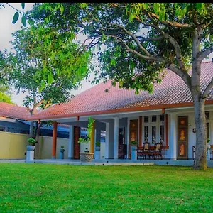 Ace Boutique Airport Katunayaka