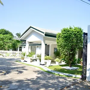 Guest house The Bamboo Tree Transit, Katunayake