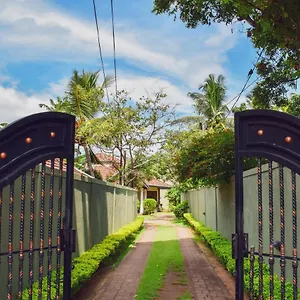 Bed & Breakfast Agasthi Airport Close, Katunayake