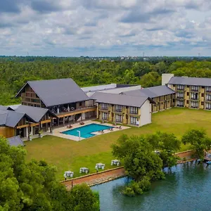 5* Отель Amora Lagoon